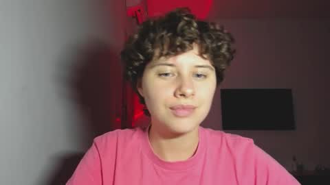 Snapshot of octopussy69x chatting on 02/08/26, 01:25 Evie online show from 02/08/26, 01:25