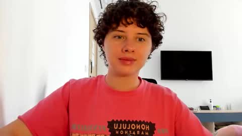 Snapshot of octopussy69x chatting on 02/20/26, 05:48 Evie online show from 02/20/26, 05:48