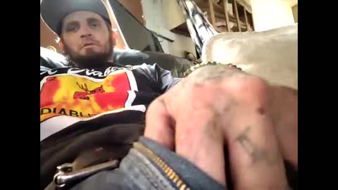 Snapshot of oddjuggla chatting on 11/16/25, 09:09 oddjuggla online show from 11/16/25, 09:09