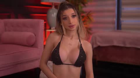 Odette online show from 11/25/25, 06:13