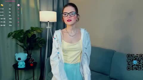 Snapshot of odettechurchwell chatting on 02/11/26, 03:44 Eli online show from 02/11/26, 03:44