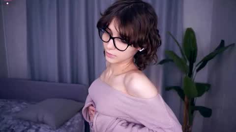 Thea online show from 10/22/25, 07:02