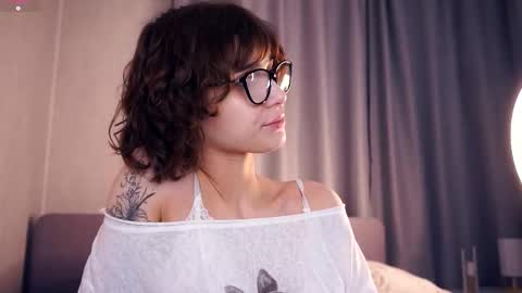 Thea online show from 11/12/25, 07:57