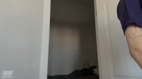 Thea online show from 04/15/26, 04:41