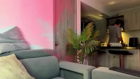 Snapshot of odin_blake chatting on 10/24/25, 03:25 ODIN online show from 10/24/25, 03:25