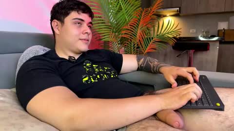 Snapshot of odin_blake chatting on 12/03/25, 12:18 ODIN online show from 12/03/25, 12:18