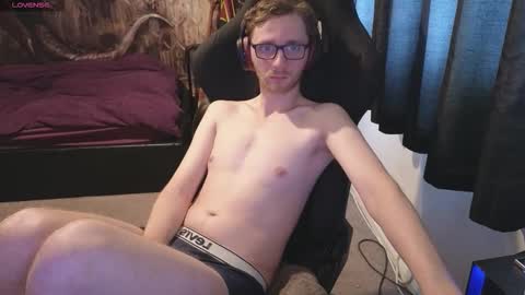 Snapshot of odinsclone chatting on 09/26/25, 03:16 odin yes thats my real name online show from 09/26/25, 03:16