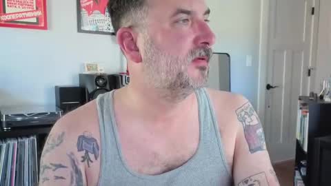 Office Dad online show from 09/12/25, 06:30