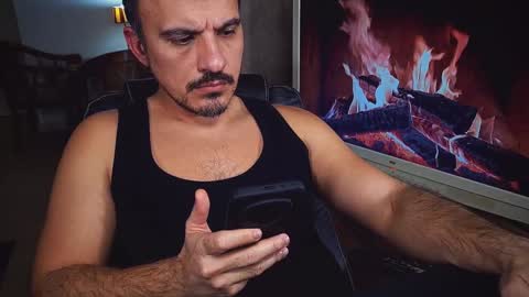 Snapshot of officeman7 chatting on 01/11/25, 06:12 officeman7 online show from 01/11/25, 06:12