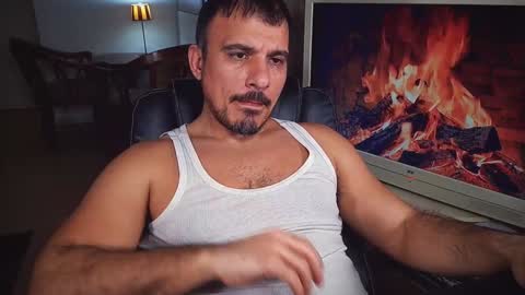 Snapshot of officeman7 chatting on 02/04/25, 09:41 officeman7 online show from 02/04/25, 09:41