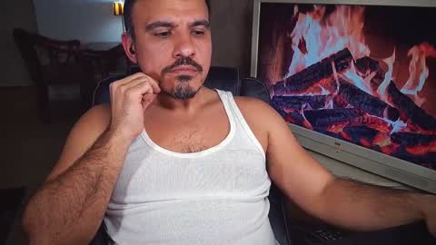 Snapshot of officeman7 chatting on 02/06/25, 06:13 officeman7 online show from 02/06/25, 06:13