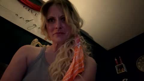official_kalirose online show from 05/17/26, 02:42