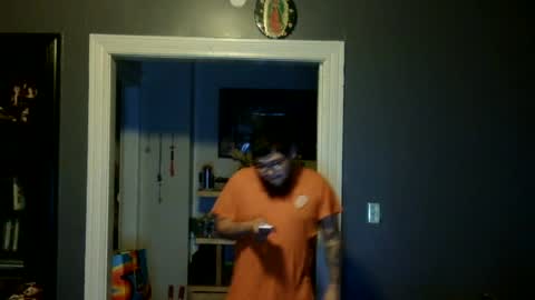 oscar flores online show from 07/08/26, 01:54