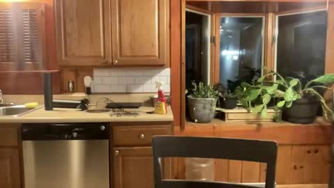 Snapshot of ofthatguy chatting on 11/18/25, 04:50 ofthatguy online show from 11/18/25, 04:50