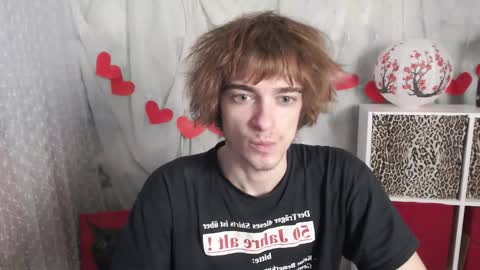 Snapshot of og_mister_penis chatting on 03/20/26, 04:23 Felix online show from 03/20/26, 04:23