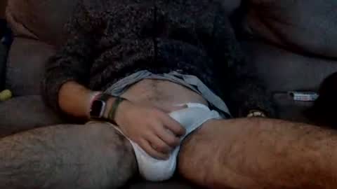 Snapshot of oggs48 chatting on 12/11/24, 11:43 oggs48 online show from 12/11/24, 11:43