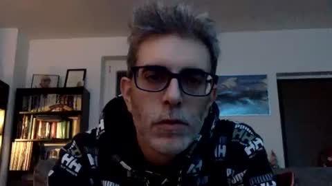 Snapshot of oggs48 chatting on 12/25/24, 11:10 oggs48 online show from 12/25/24, 11:10