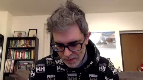 Snapshot of oggs48 chatting on 02/04/25, 05:23 oggs48 online show from 02/04/25, 05:23