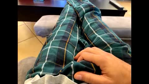 Snapshot of oggs48 chatting on 10/24/25, 11:06 oggs48 online show from 10/24/25, 11:06