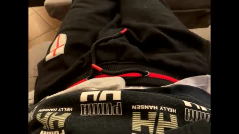 Snapshot of oggs48 chatting on 10/31/25, 09:49 oggs48 online show from 10/31/25, 09:49