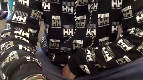 Snapshot of oggs48 chatting on 11/07/25, 11:43 oggs48 online show from 11/07/25, 11:43