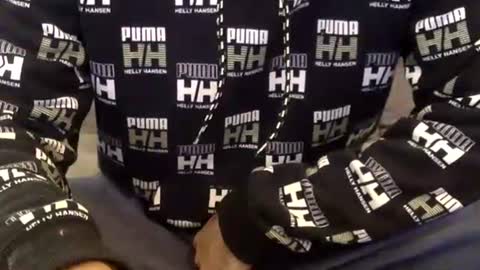 Snapshot of oggs48 chatting on 11/08/25, 12:05 oggs48 online show from 11/08/25, 12:05