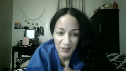 Lit en Cama online show from 12/28/24, 01:29