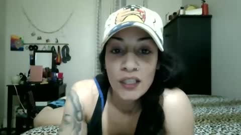 Lit en Cama online show from 01/19/25, 04:33