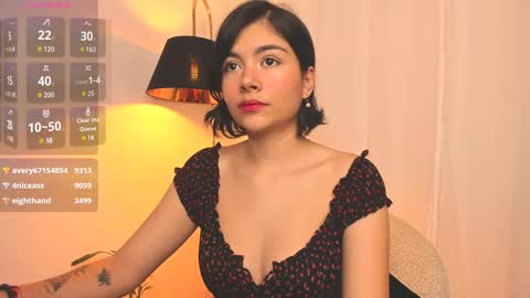 Snapshot of oh__holly chatting on 12/08/24, 03:21 Holly online show from 12/08/24, 03:21