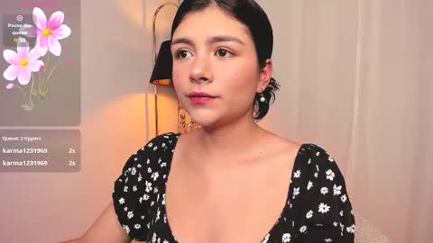 Snapshot of oh__holly chatting on 11/28/25, 11:40 Holly online show from 11/28/25, 11:40