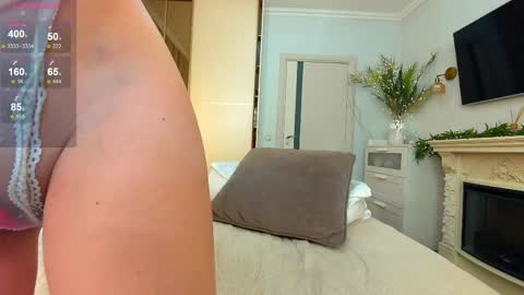 Julie online show from 04/01/26, 05:52