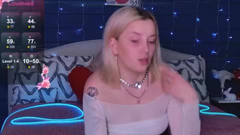 oh_my_julia online show from 05/14/26, 10:38