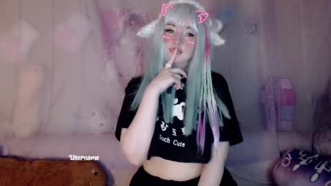 Snapshot of oh_pichuu chatting on 12/02/24, 12:19 Milly online show from 12/02/24, 12:19