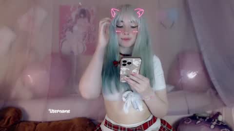 Snapshot of oh_pichuu chatting on 03/03/25, 08:16 Milly online show from 03/03/25, 08:16