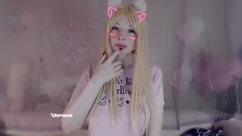 Snapshot of oh_pichuu chatting on 09/22/25, 11:12 Milly online show from 09/22/25, 11:12