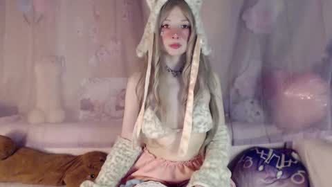 Snapshot of oh_pichuu chatting on 10/23/25, 08:51 Milly online show from 10/23/25, 08:51