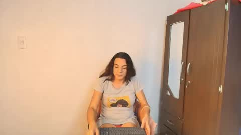 LU online show from 10/22/25, 07:02