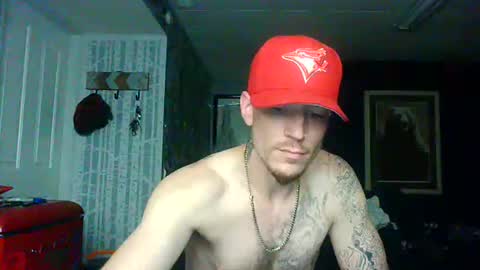 Snapshot of oh_you_know69 chatting on 11/16/25, 09:04 who dares toss me some tips lets have fun online show from 11/16/25, 09:04