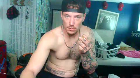 Snapshot of oh_you_know69 chatting on 11/26/25, 07:48 who dares toss me some tips lets have fun online show from 11/26/25, 07:48