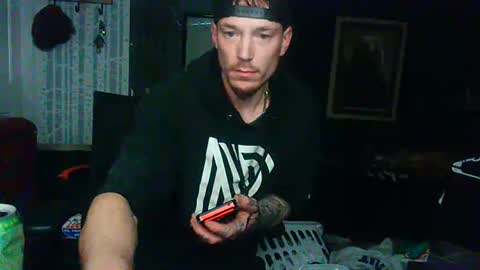 Snapshot of oh_you_know69 chatting on 11/27/25, 12:40 who dares toss me some tips lets have fun online show from 11/27/25, 12:40