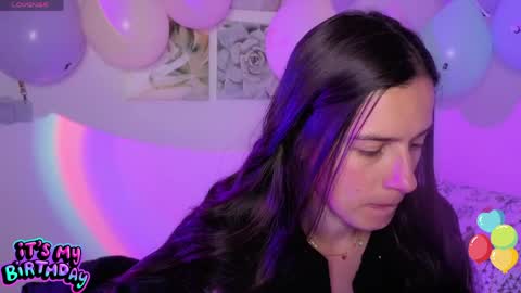 ohanna_ online show from 04/10/26, 10:47