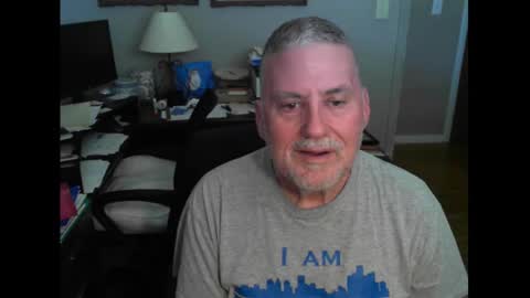 Snapshot of ohfukitsbob chatting on 09/15/25, 02:28 ohfukitsbob online show from 09/15/25, 02:28