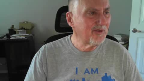 Snapshot of ohfukitsbob chatting on 05/18/26, 05:19 ohfukitsbob online show from 05/18/26, 05:19