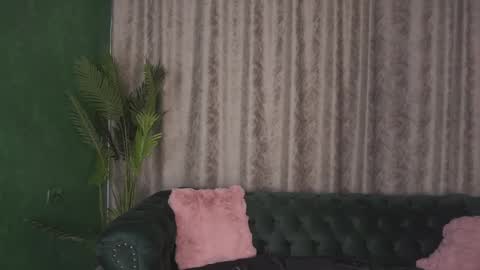 Julia online show from 02/09/25, 05:40