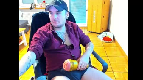 Chris online show from 12/03/24, 07:43