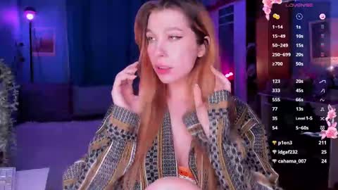 Snapshot of ohmymiami_ chatting on 03/02/25, 06:08 Light  online show from 03/02/25, 06:08