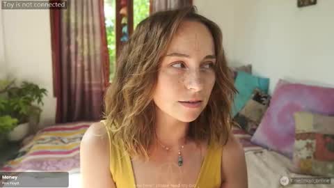 Snapshot of ohmymojo chatting on 10/02/25, 01:45 Mo online show from 10/02/25, 01:45