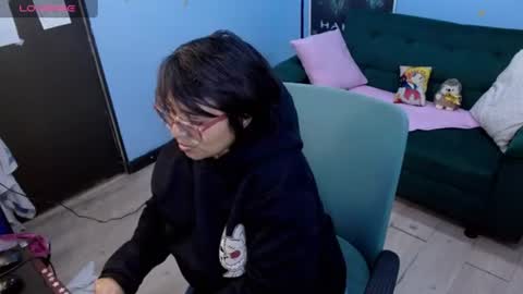 Snapshot of ohmysqueak chatting on 06/14/26, 04:09 ohmysqueak online show from 06/14/26, 04:09