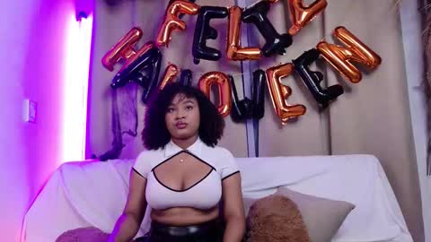 Snapshot of ohrianagibson chatting on 10/31/25, 01:39 g online show from 10/31/25, 01:39