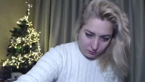 Snapshot of ohsweetiren chatting on 12/30/24, 06:53 Iren online show from 12/30/24, 06:53